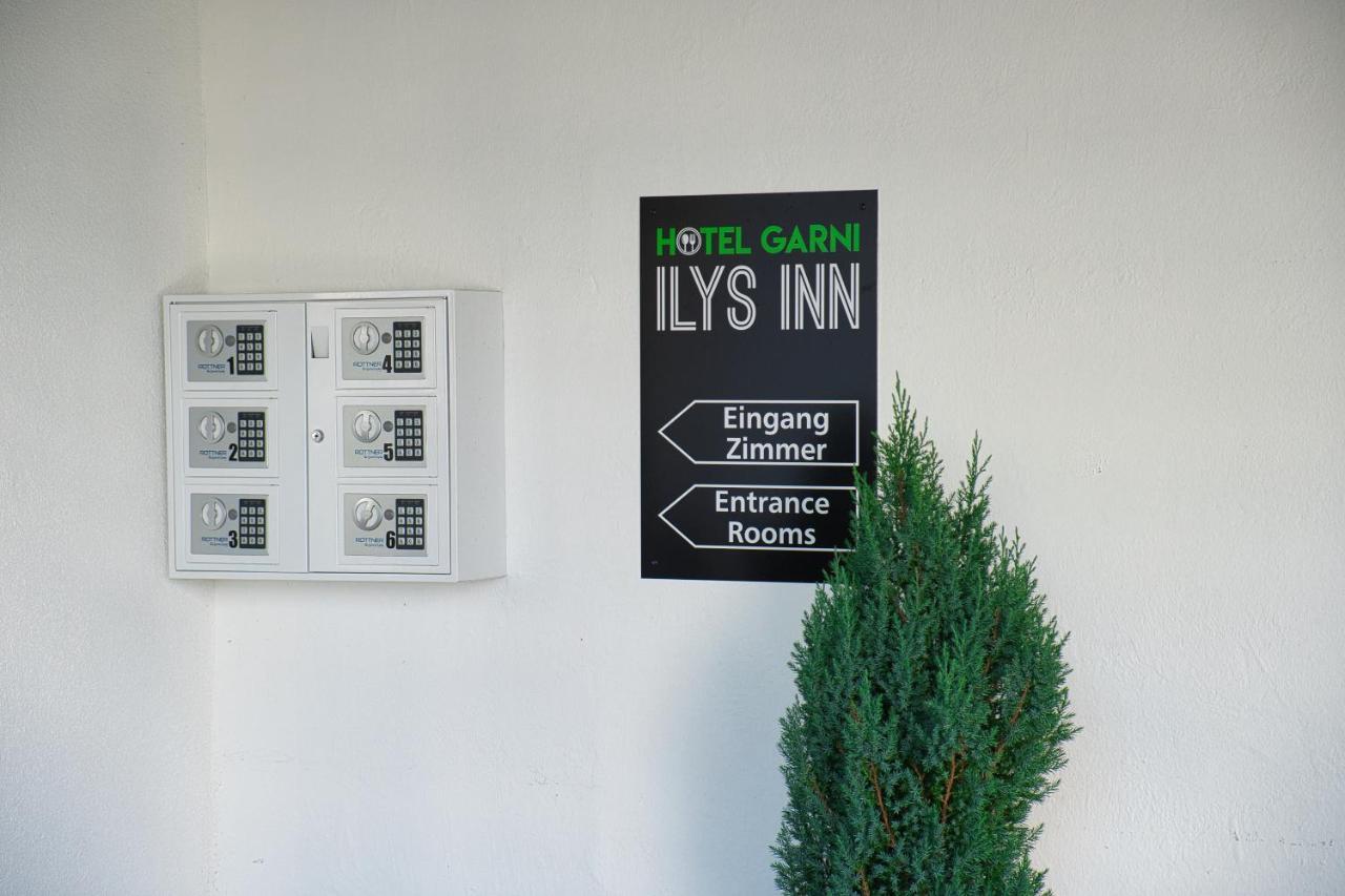 Hotel Garni Ilys Inn เวลส์ ภายนอก รูปภาพ